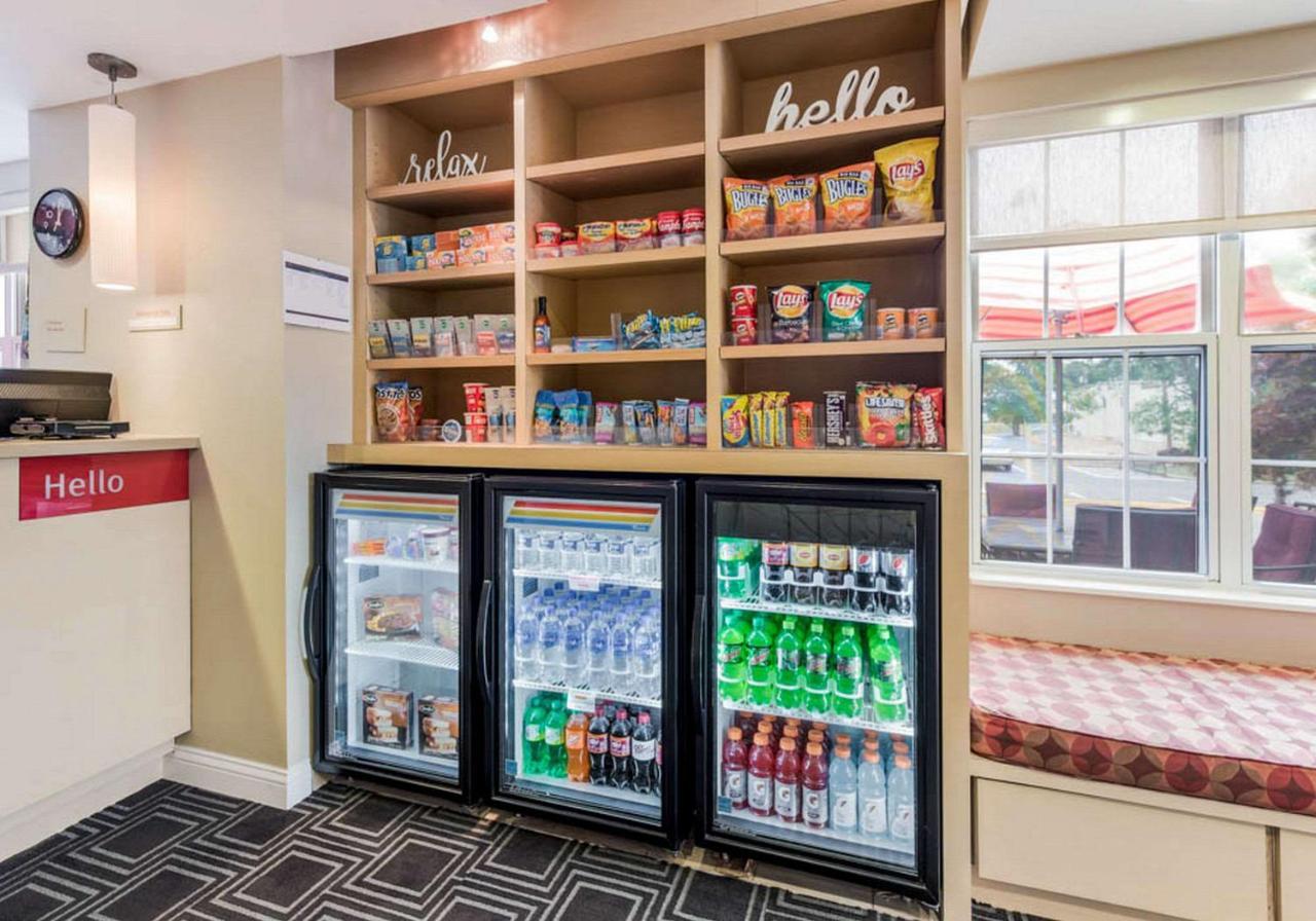 Birch Hills Suites - Blue Ash Ngoại thất bức ảnh